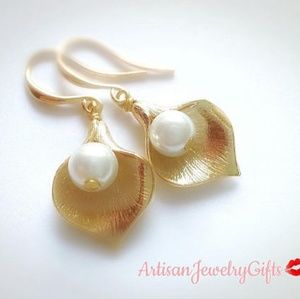 Small Gold Calla Lily Pearl Earrings